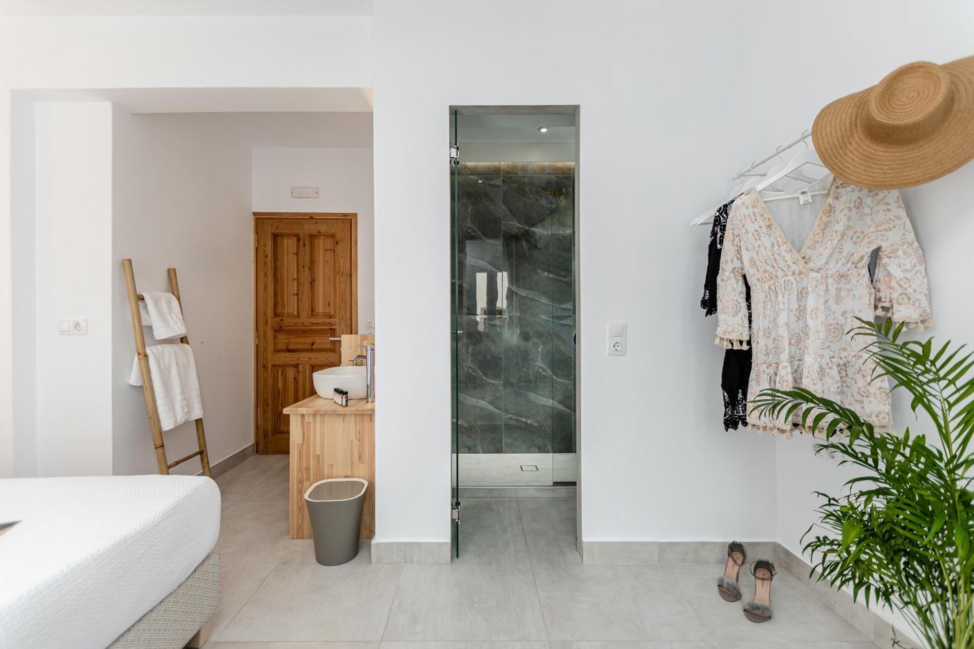 Golden Bird'S Aparthotel Naxos City ภายนอก รูปภาพ