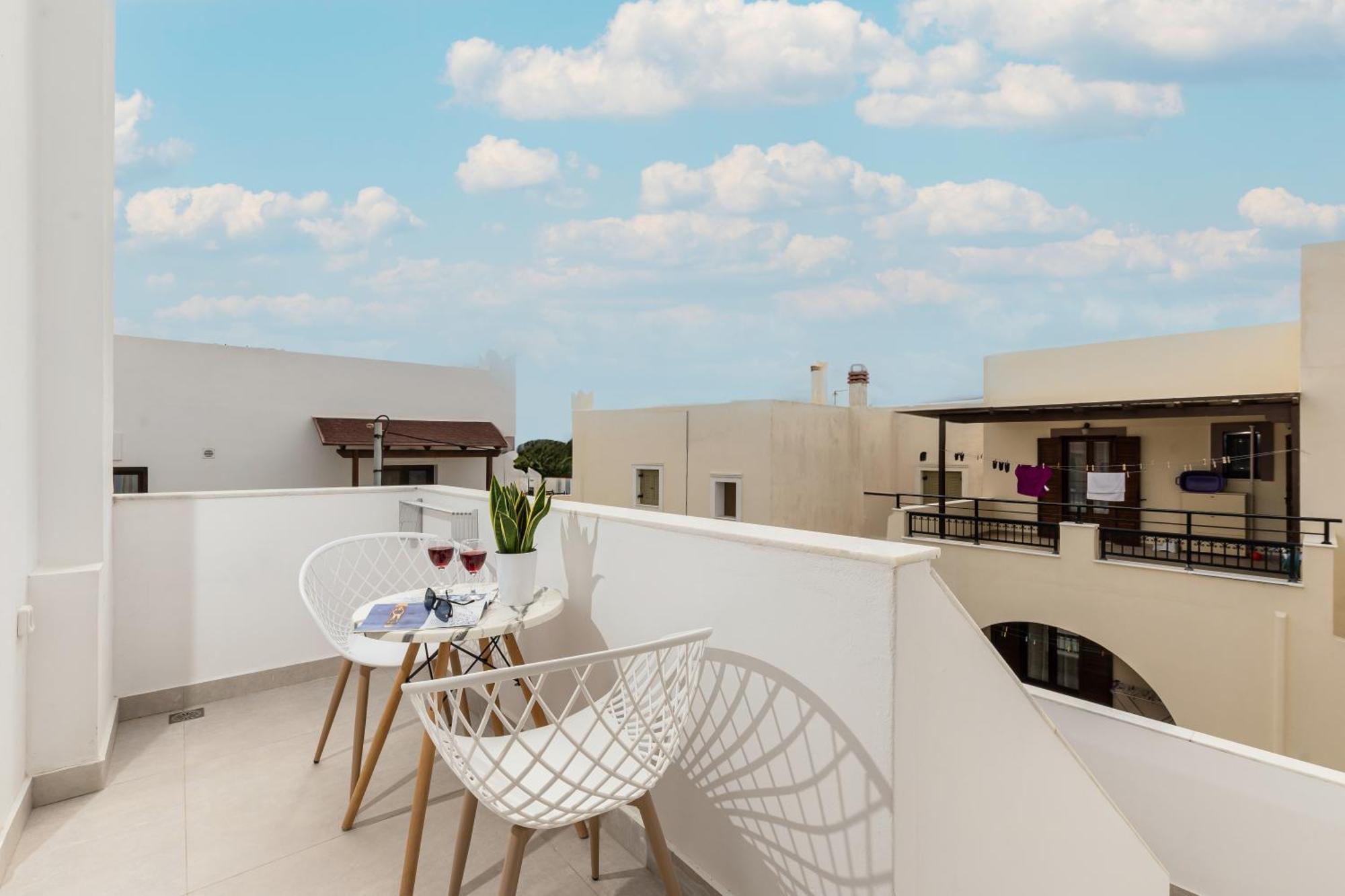 Golden Bird'S Aparthotel Naxos City ภายนอก รูปภาพ