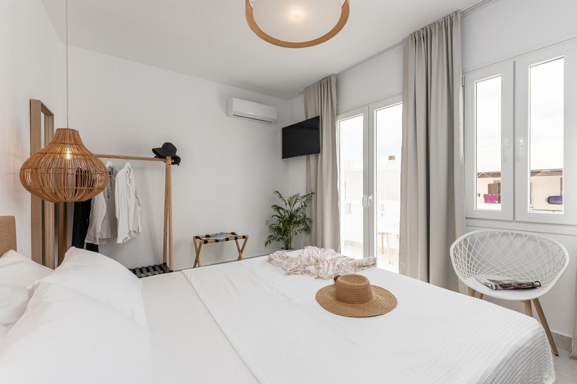 Golden Bird'S Aparthotel Naxos City ภายนอก รูปภาพ