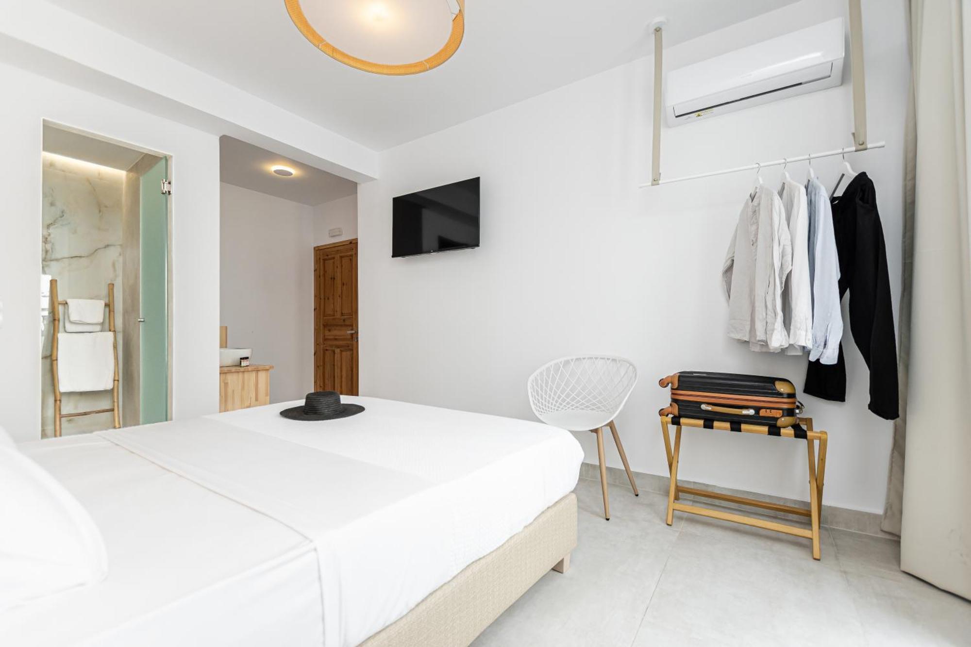 Golden Bird'S Aparthotel Naxos City ภายนอก รูปภาพ