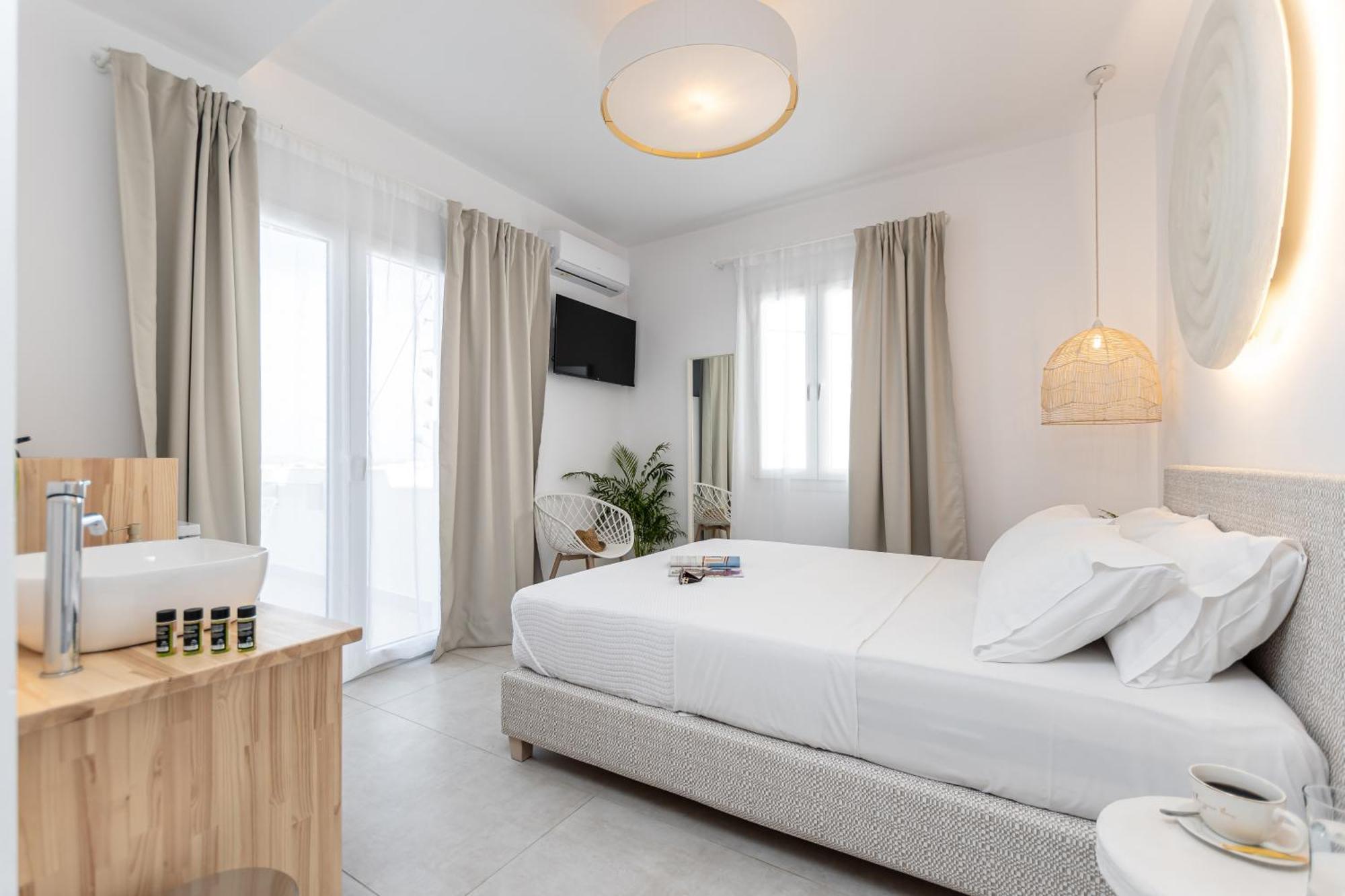 Golden Bird'S Aparthotel Naxos City ภายนอก รูปภาพ