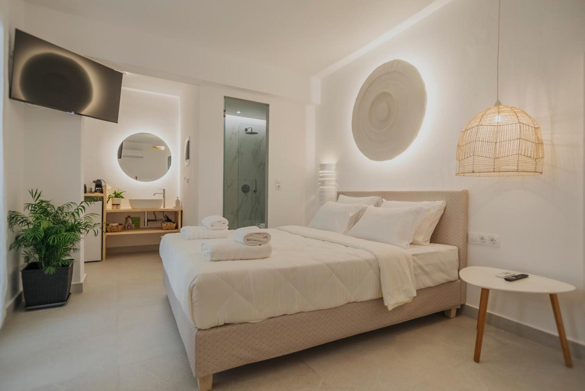 Golden Bird'S Aparthotel Naxos City ภายนอก รูปภาพ